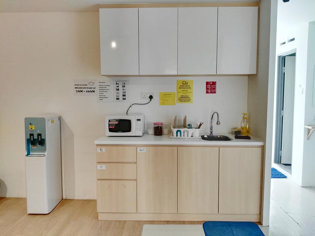 Roof Talk Theme Hostel ยะโฮร์บาห์รู ภายนอก รูปภาพ