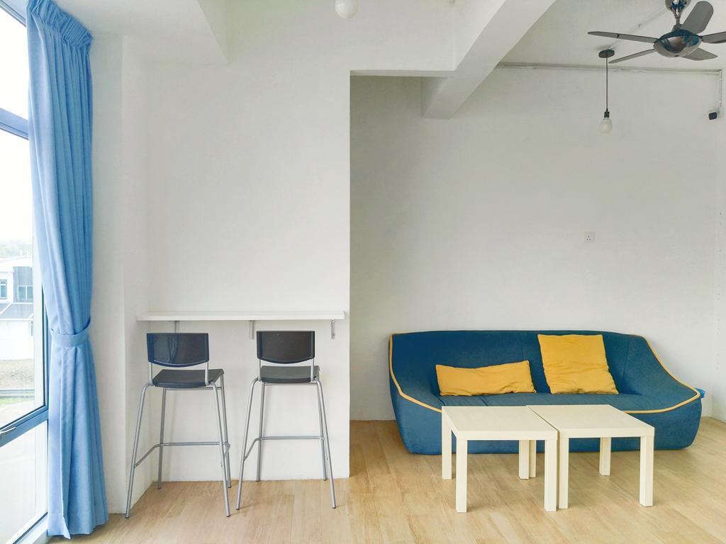 Roof Talk Theme Hostel ยะโฮร์บาห์รู ภายนอก รูปภาพ